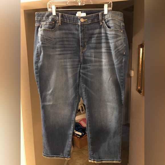 Lane Bryant Sz 18 Denim Crops - Picture 1 of 4